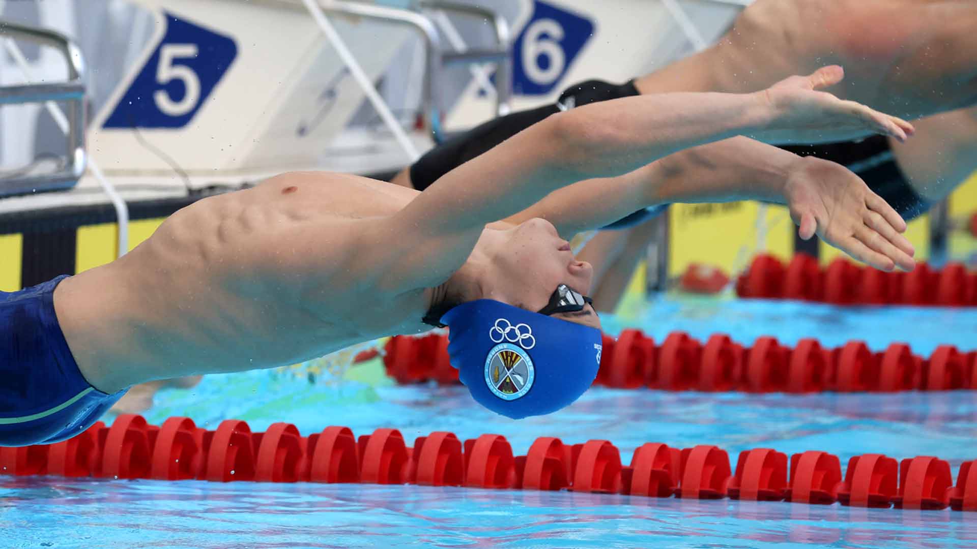 Nadador del Club Natació Sant Andreu en la piscina